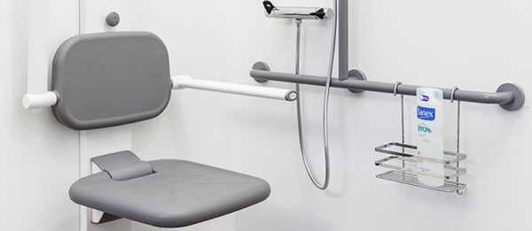 Shower seat shower / Bruseklapsæde implementation