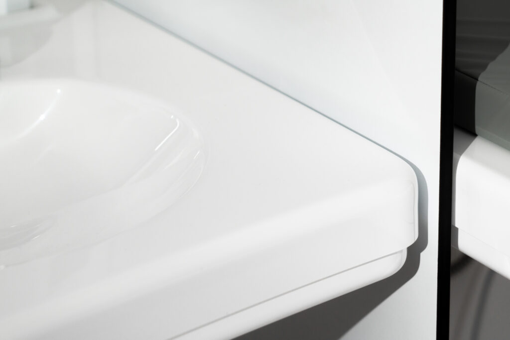 medi2 changing table
