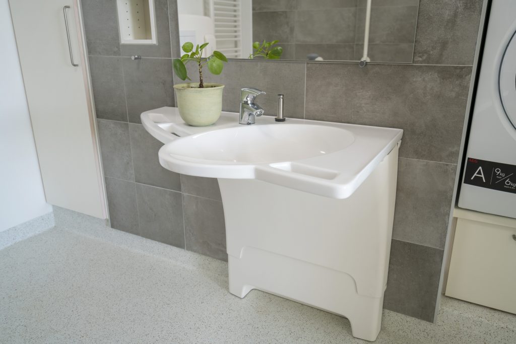 height adjustable washbasin